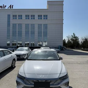 Hyundai Elantra 2026