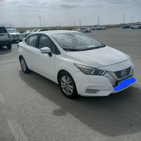 Nissan Sunny 2022