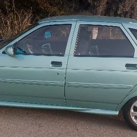Lada VAZ-2112 2002