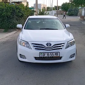 Toyota Camry 2011