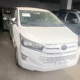 Toyota Innova 2022