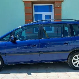 Opel Zafira 2003