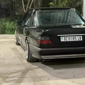 Mercedes-Benz E280 1995