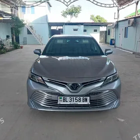 Toyota Camry 2020