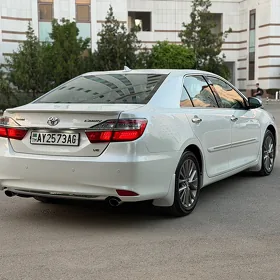 Toyota Camry 2017