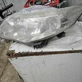 Fara Corolla