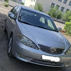 Toyota Camry 2004