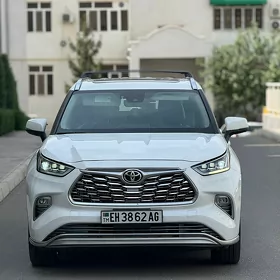 Toyota Highlander 2020