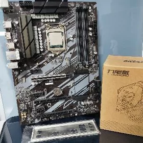 i7 9700 + Gigabyte Z390UD