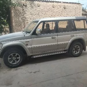 Mitsubishi Pajero 1993