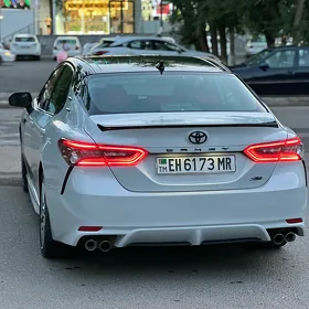 Toyota Camry 2024