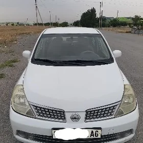 Nissan Tiida 2007