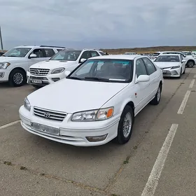 Toyota Camry 2000