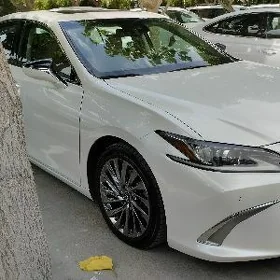 Lexus ES 350 2021