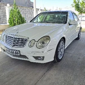 Mercedes-Benz E320 2004