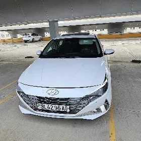 Hyundai Elantra 2021