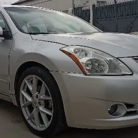 Nissan Altima 2009