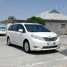 Toyota Sienna 2017