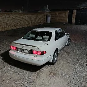 Toyota Camry 1998