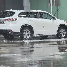 Toyota Highlander 2017