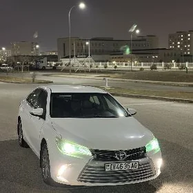 Toyota Camry 2015