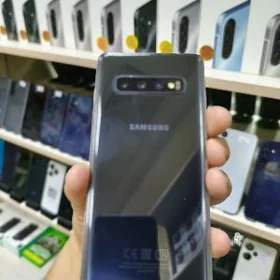 S10 8/128