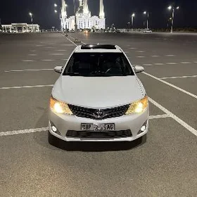 Toyota Camry 2011
