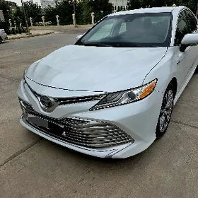 Toyota Camry 2020