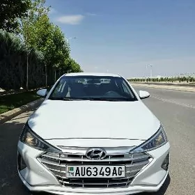 Hyundai Elantra 2019