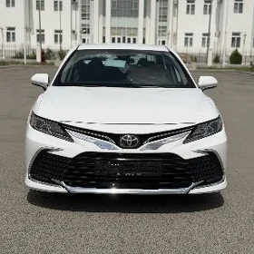 Toyota Camry 2021