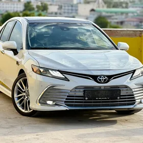 Toyota Camry 2018