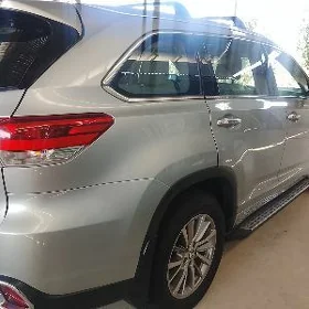 Toyota Highlander 2017