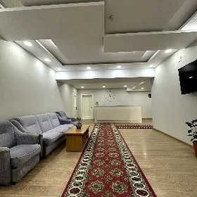 OFIS ARENDA TÁZE GURTLY 260 M2