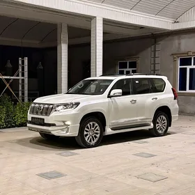 Toyota Land Cruiser Prado 2023