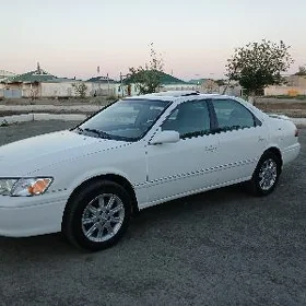 Toyota Camry 2000