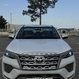 Toyota Fortuner 2025