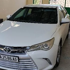 Toyota Camry 2017