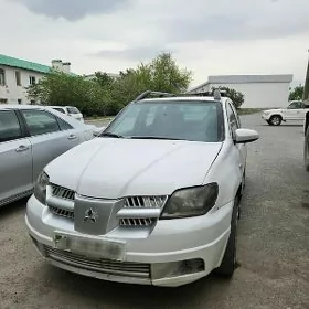 Mitsubishi Outlander 2006