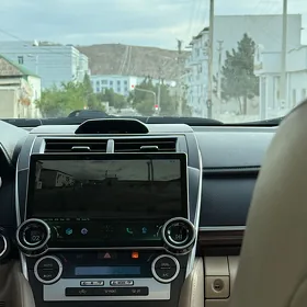 Toyota Camry 2014