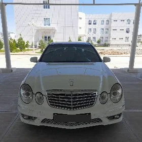 Mercedes-Benz E320 2005