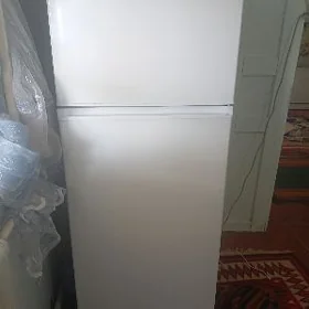 Midea haladilnik