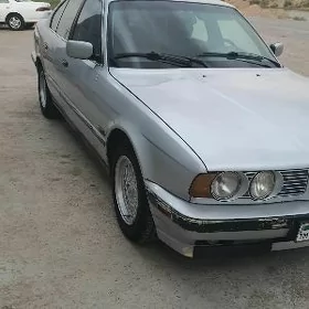 BMW 525 1990
