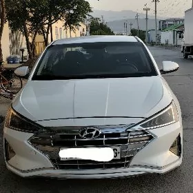 Hyundai Elantra 2020