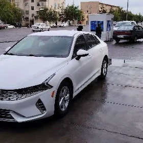 Kia K5 2023