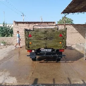 UAZ Profi 1995