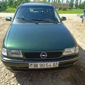 Opel Astra 1998