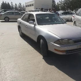 Toyota Camry 1990