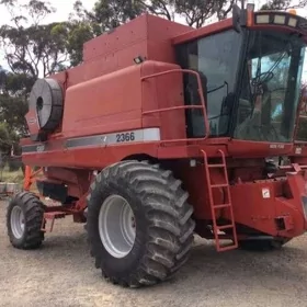 Case STX325 Accusteer 2004