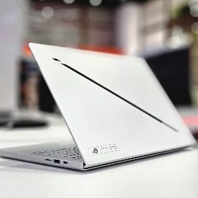 RTX5060|16GB/1TB|ZEPHYRUS G14
