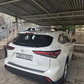 Toyota Highlander 2022